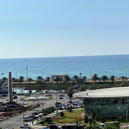 Апартамент У Моря Batumi Exterior foto