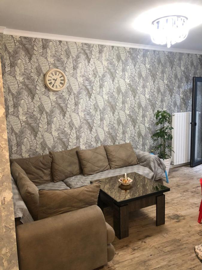 Апартамент У Моря Batumi Exterior foto