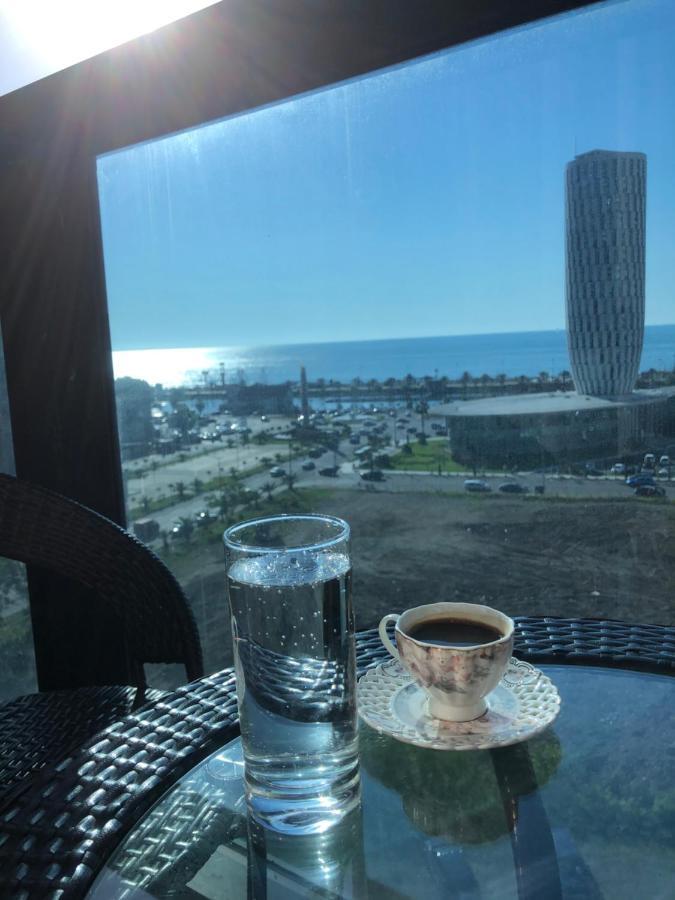 Апартамент У Моря Batumi Exterior foto
